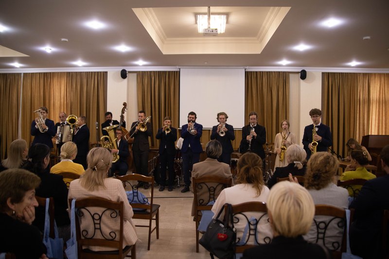 Orkiestra Klezmerska Teatru Sejneńskiego w Gruzji 35